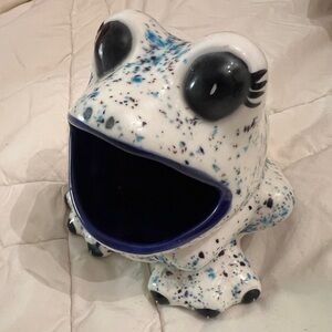 Vintage wide-mouth FROG